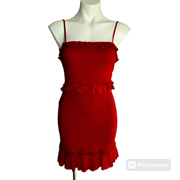 LE LIS RED SMOCKED STRAP RUFFLE MINI DRESS - Picture 1 of 8